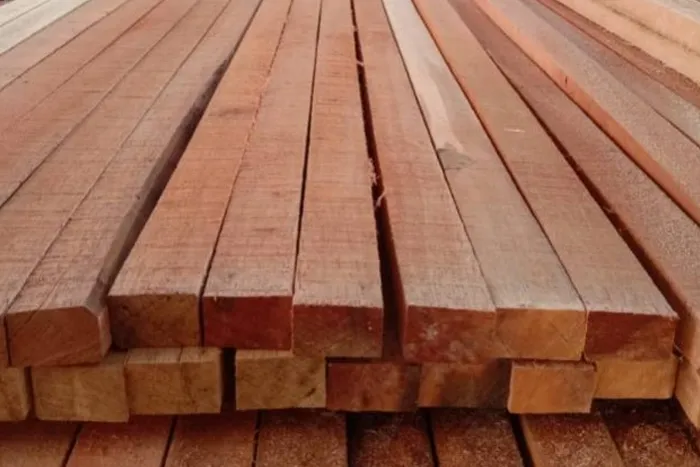 Meranti wood